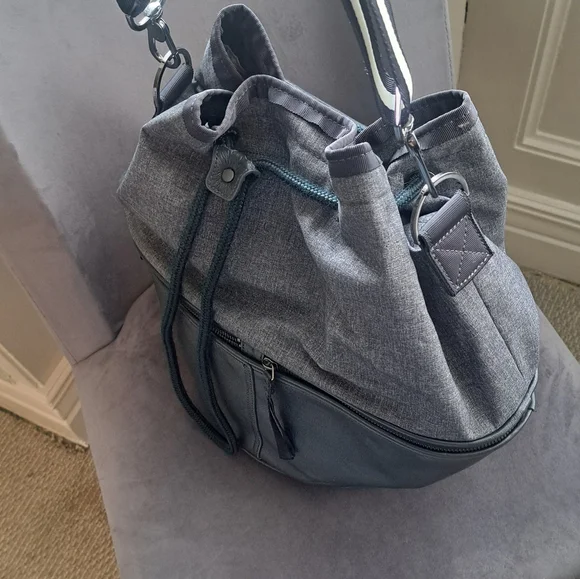 Lululemon Method Bag - Picture 7 of 8